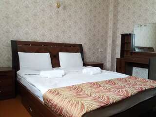 Дома для отпуска Your Getaway Home Ереван Дом с 5 спальнями-17