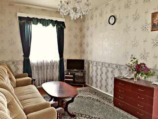 Дома для отпуска Your Getaway Home Ереван Дом с 5 спальнями-56